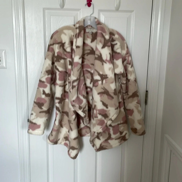 Lucky Brand fleece jacket - Picture 1 of 3